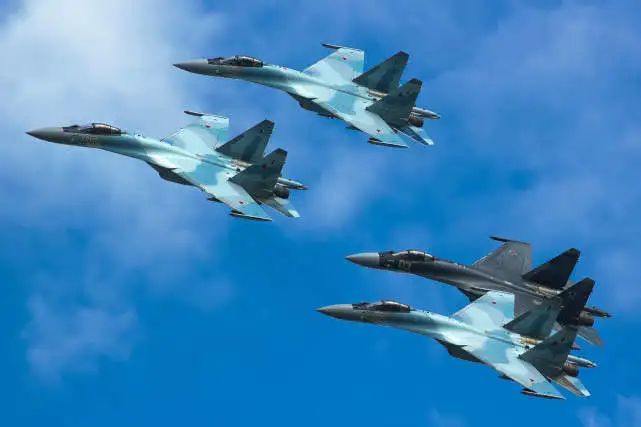 俄媒：俄试验用苏-57战斗机控制一群苏-35协同作战
