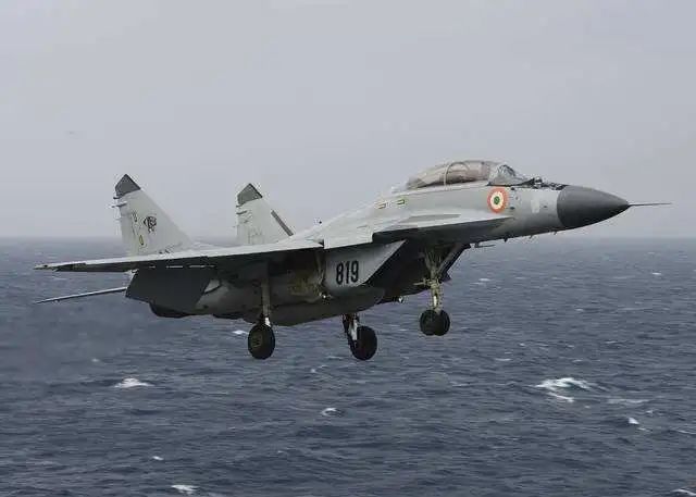 印度1架米格-29k战机坠海 1名飞行员死亡