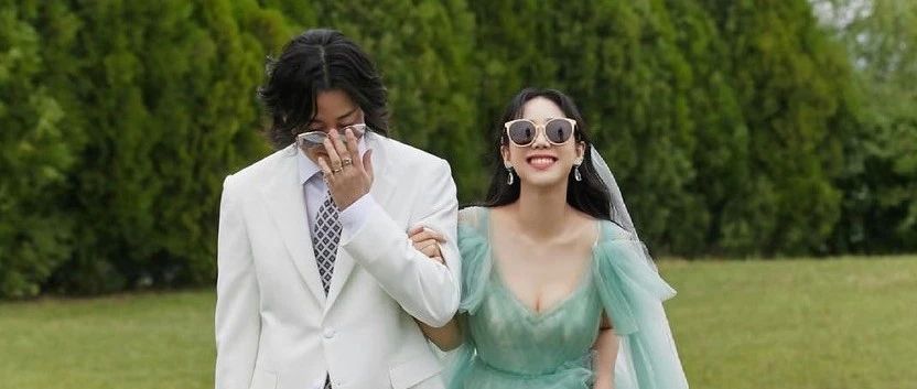 韩国歌谣界才子才女公开恋爱两年，今日正式举行婚礼！